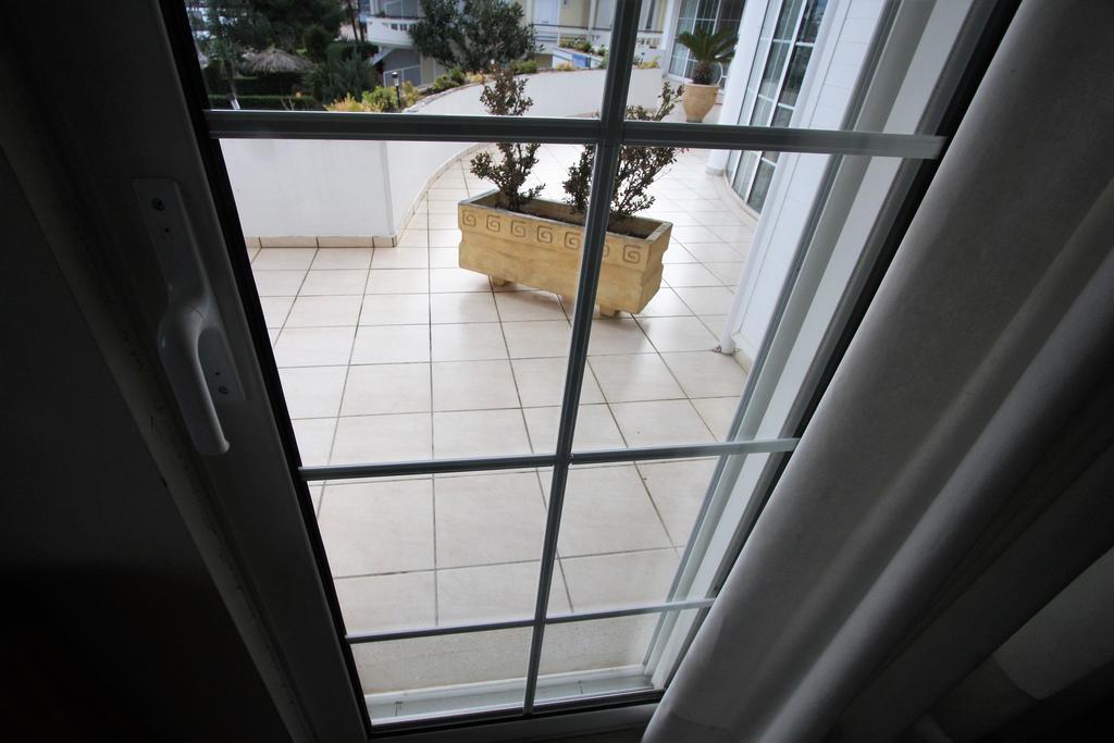 Miloi Rooms And Apartments Exterior photo