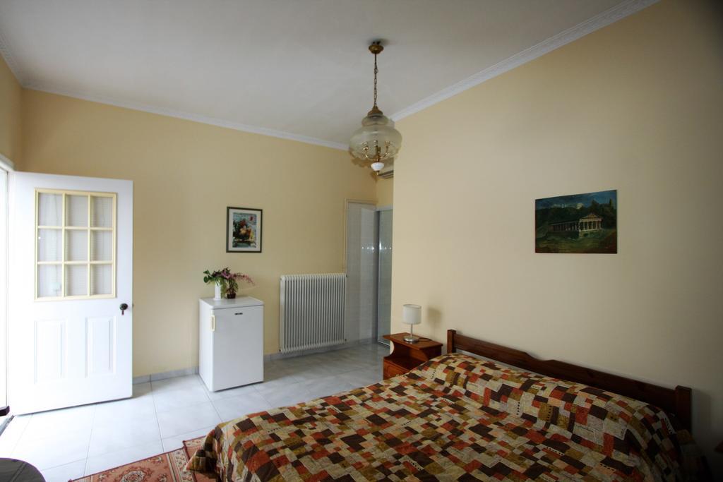 Miloi Rooms And Apartments Exterior photo